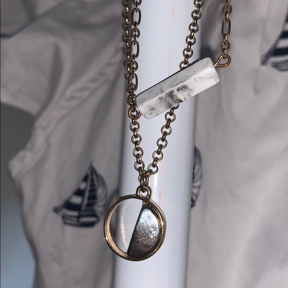 2 NECKLACES FOR 1!